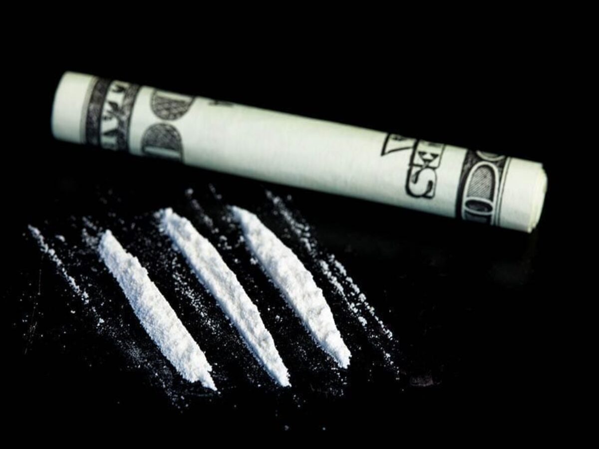 how to roll a cigarette with a dollar bill 80+ Bad Habit One Hundred Currency Stock Photos, Pictures & Royalty-Free Images Differences Between Snorting and Injecting